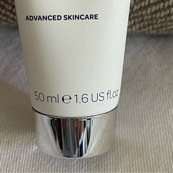 ELEMIS Papaya Enzyme Peel, 1.6 fl oz - Picture 3 of 4